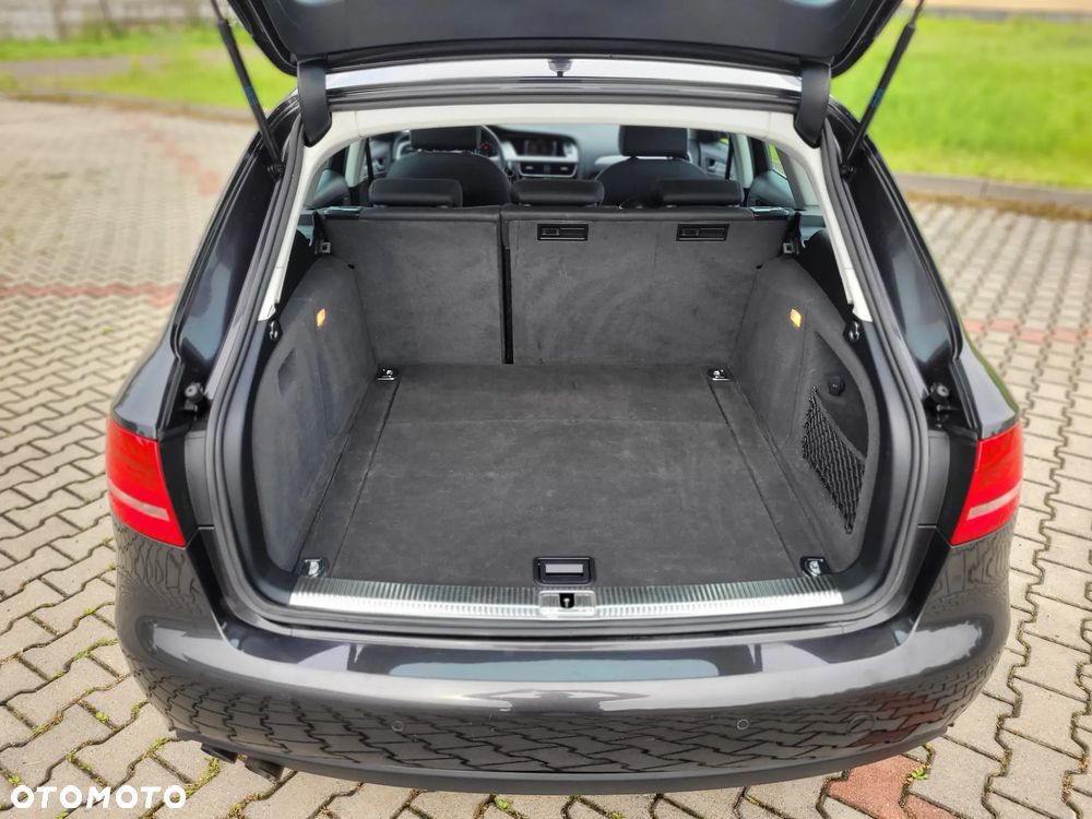Audi A4 Avant 2.0 TDI Quattro - 32