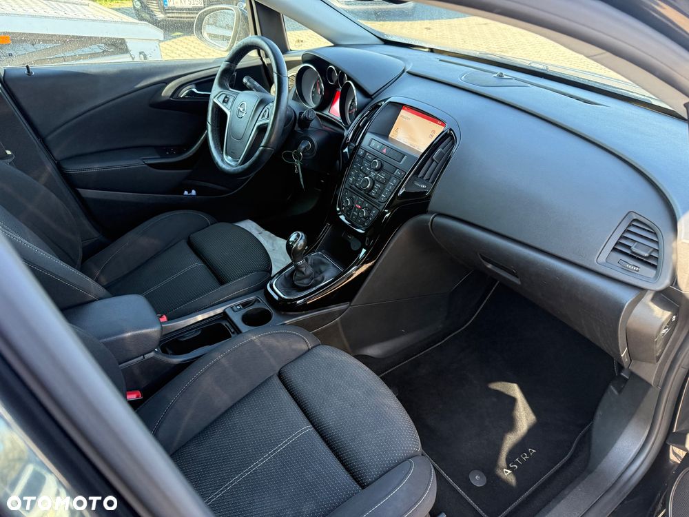 Opel Astra - 11