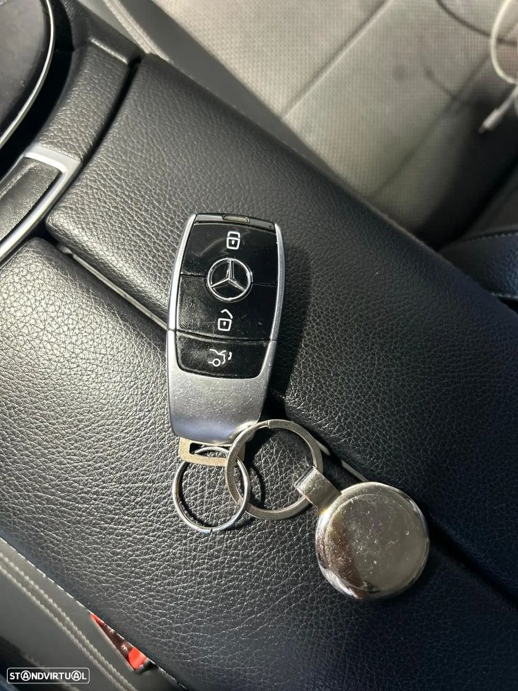 Mercedes-Benz E 200 d AMG Line - 42
