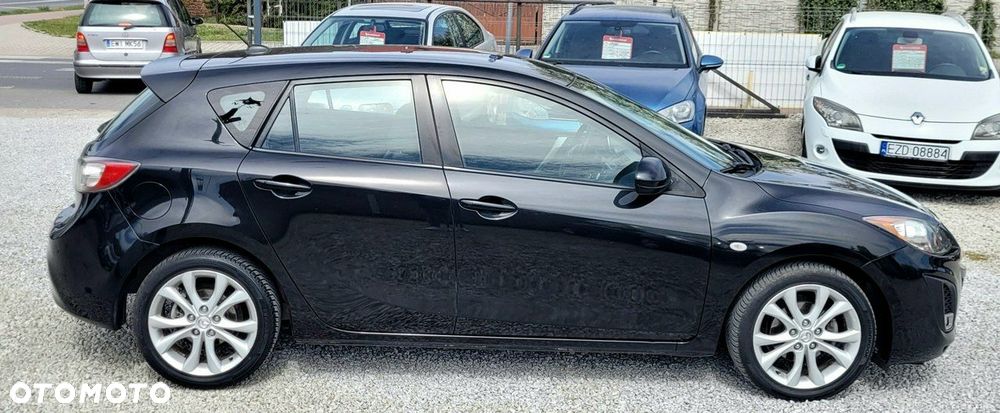Mazda 3 1.6 CD Exclusive + - 27