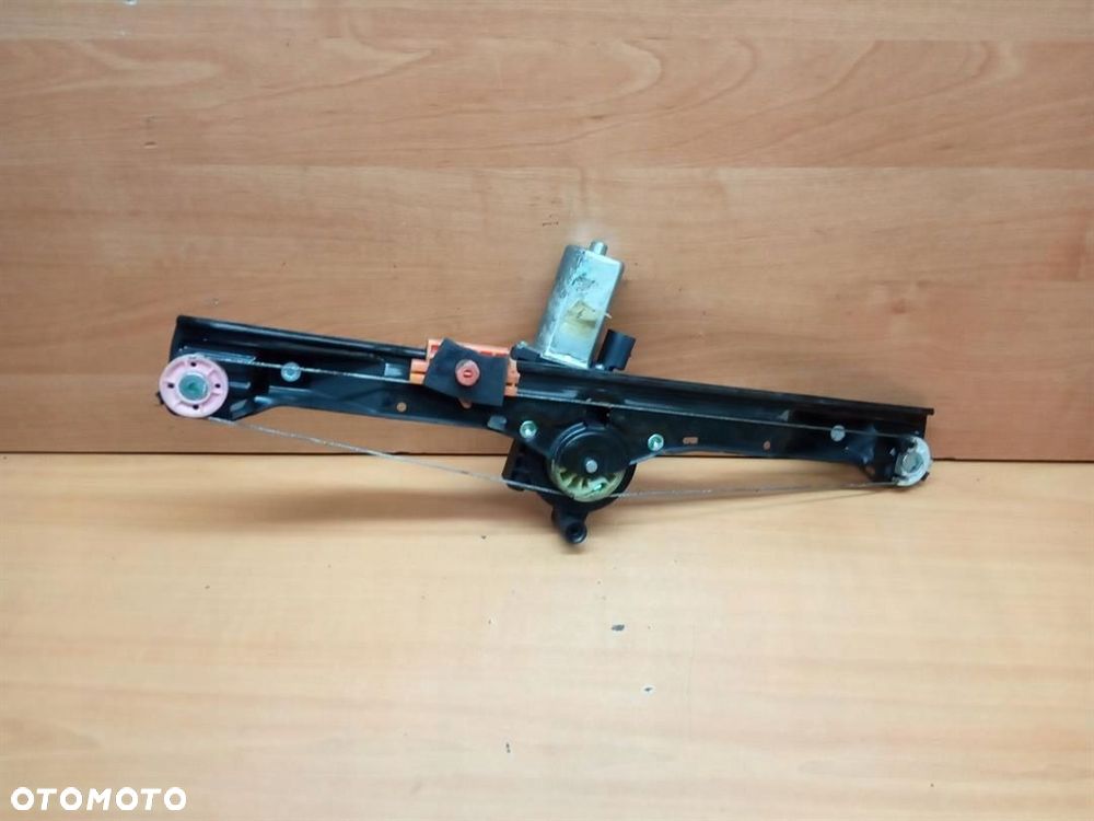 MECHANIZM SZYBY PRAWY PRZÓD FIAT GRANDE PUNTO 5D - 2
