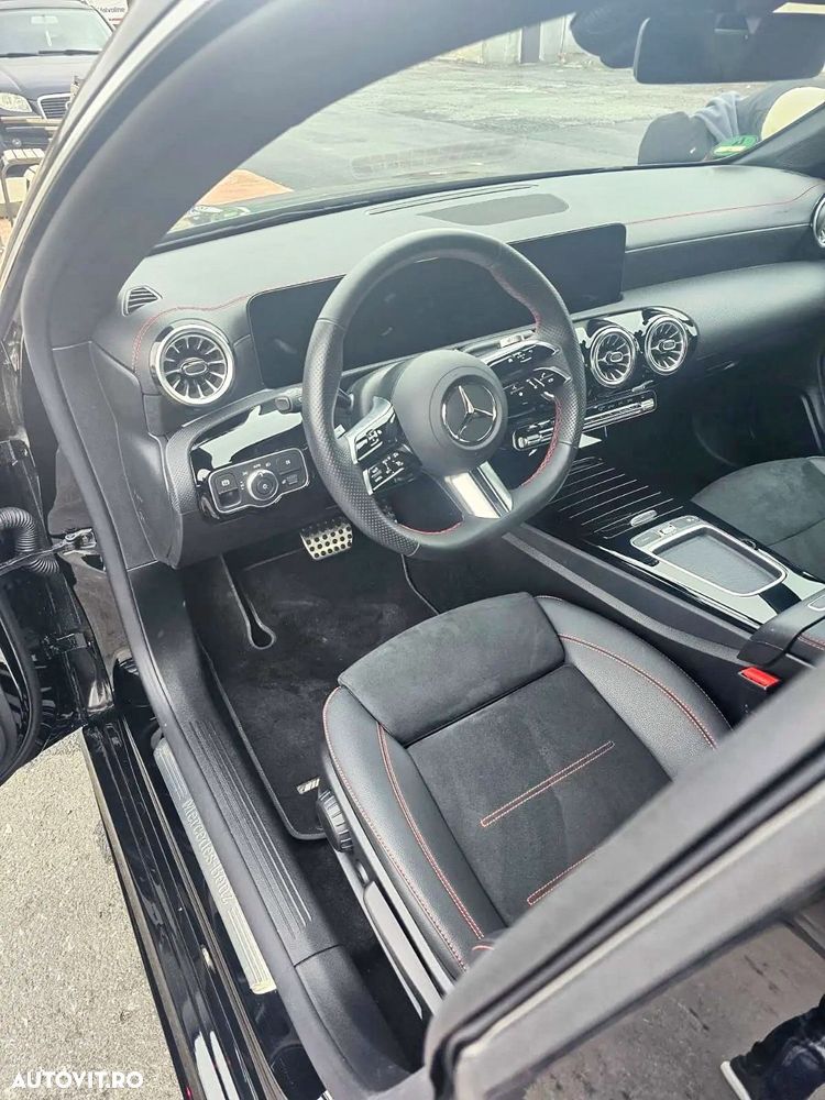 Mercedes-Benz CLA 200 MHEV Coupe - 12