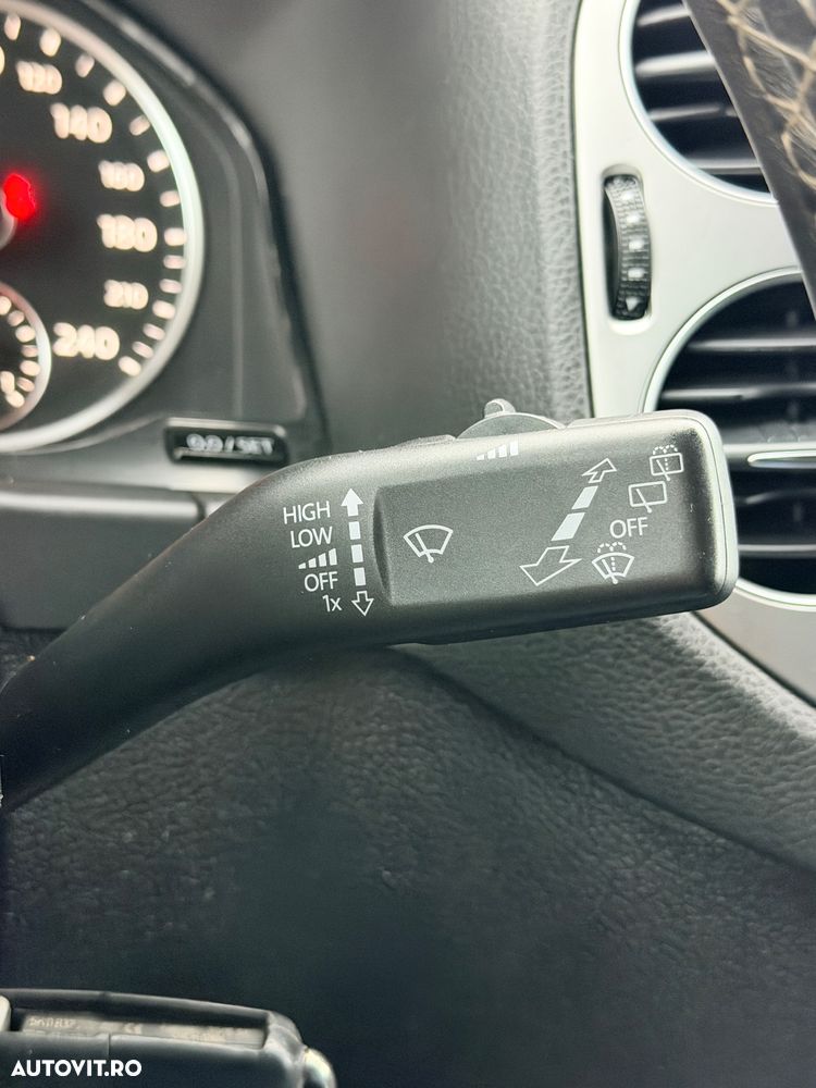 Volkswagen Tiguan ver-2-0-tdi-4mot-dsg-highline - 32