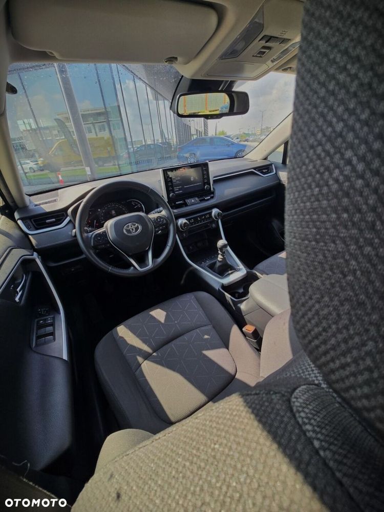 Toyota RAV4 - 19