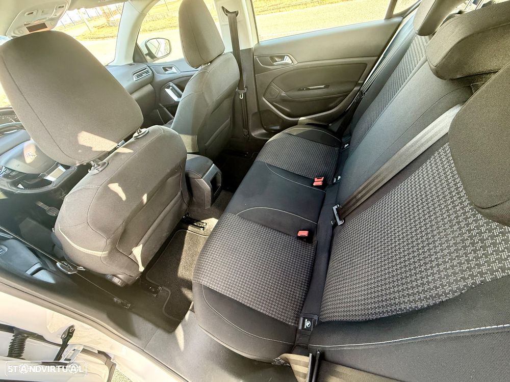 Peugeot 308 BlueHDi 130 Black Edition - 17