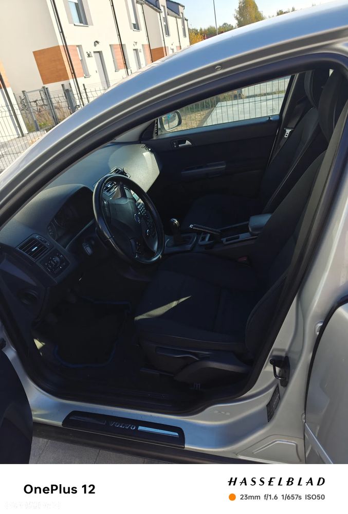 Volvo V50 1.6D DPF DRIVe - 10