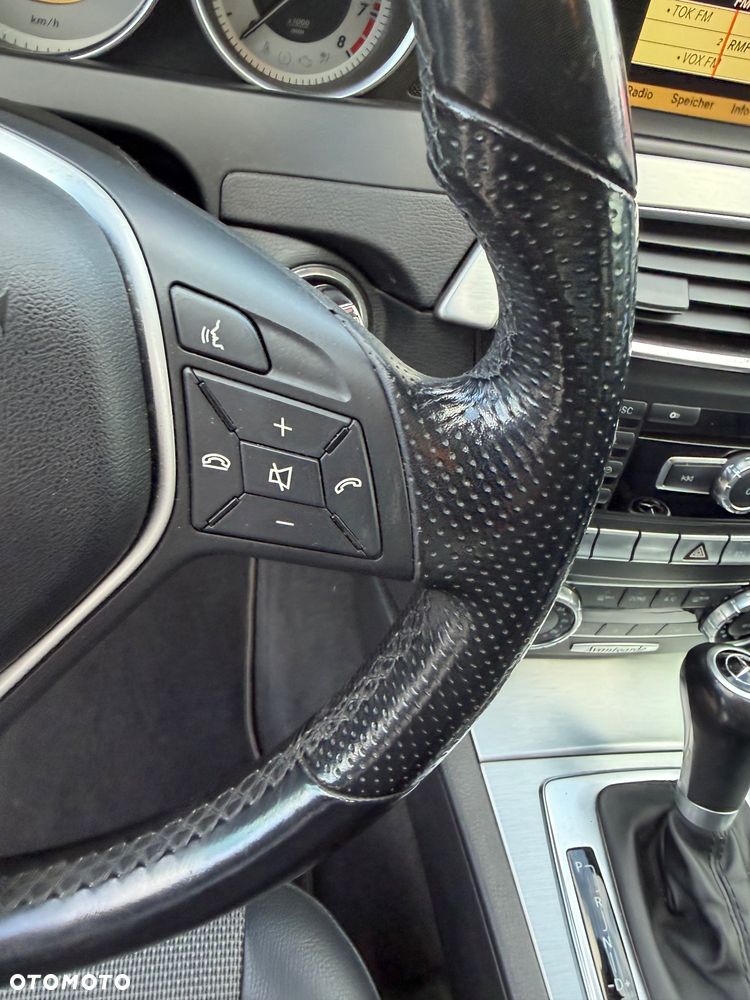 Mercedes-Benz Klasa C 200 CGI Automatik BlueEFFICIENCY Avantgarde - 16