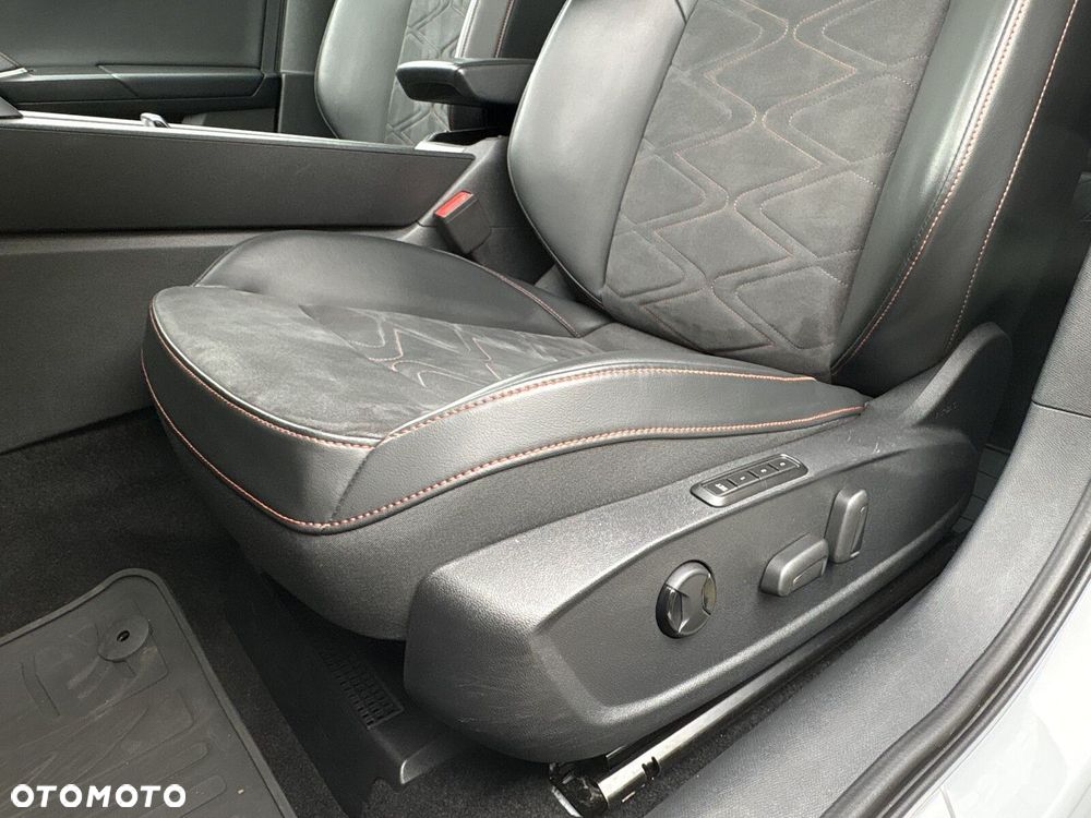 Seat Leon 1.5 eTSI FR DSG - 14