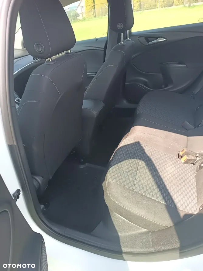 Opel Astra - 9