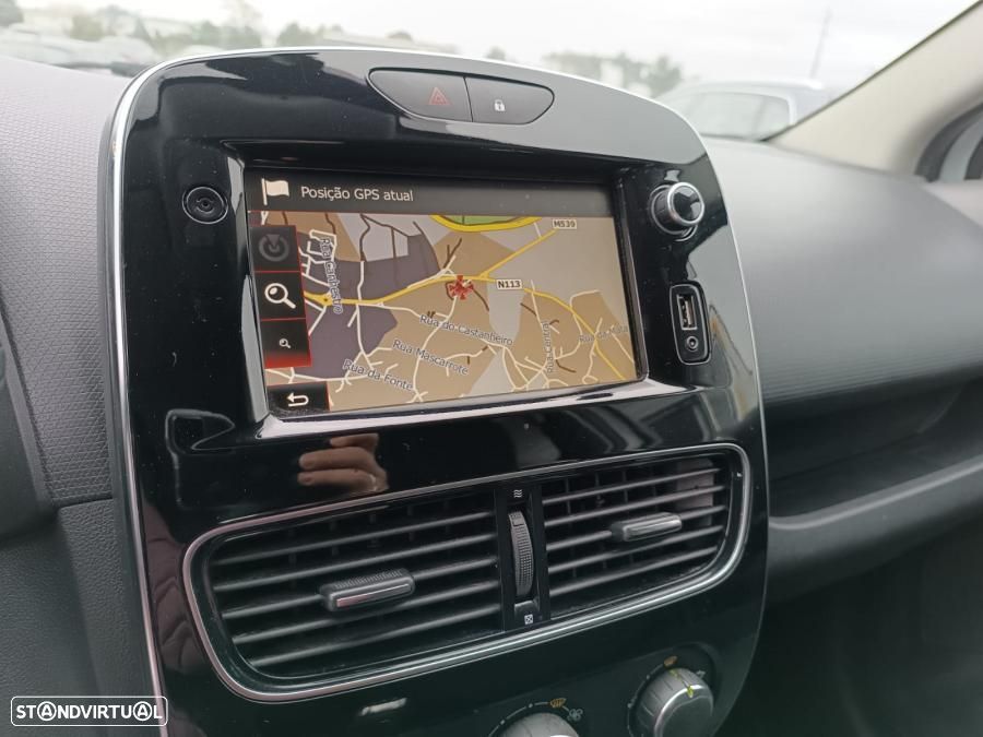 Renault Clio 0.9 TCe Limited Bi-Fuel - 9