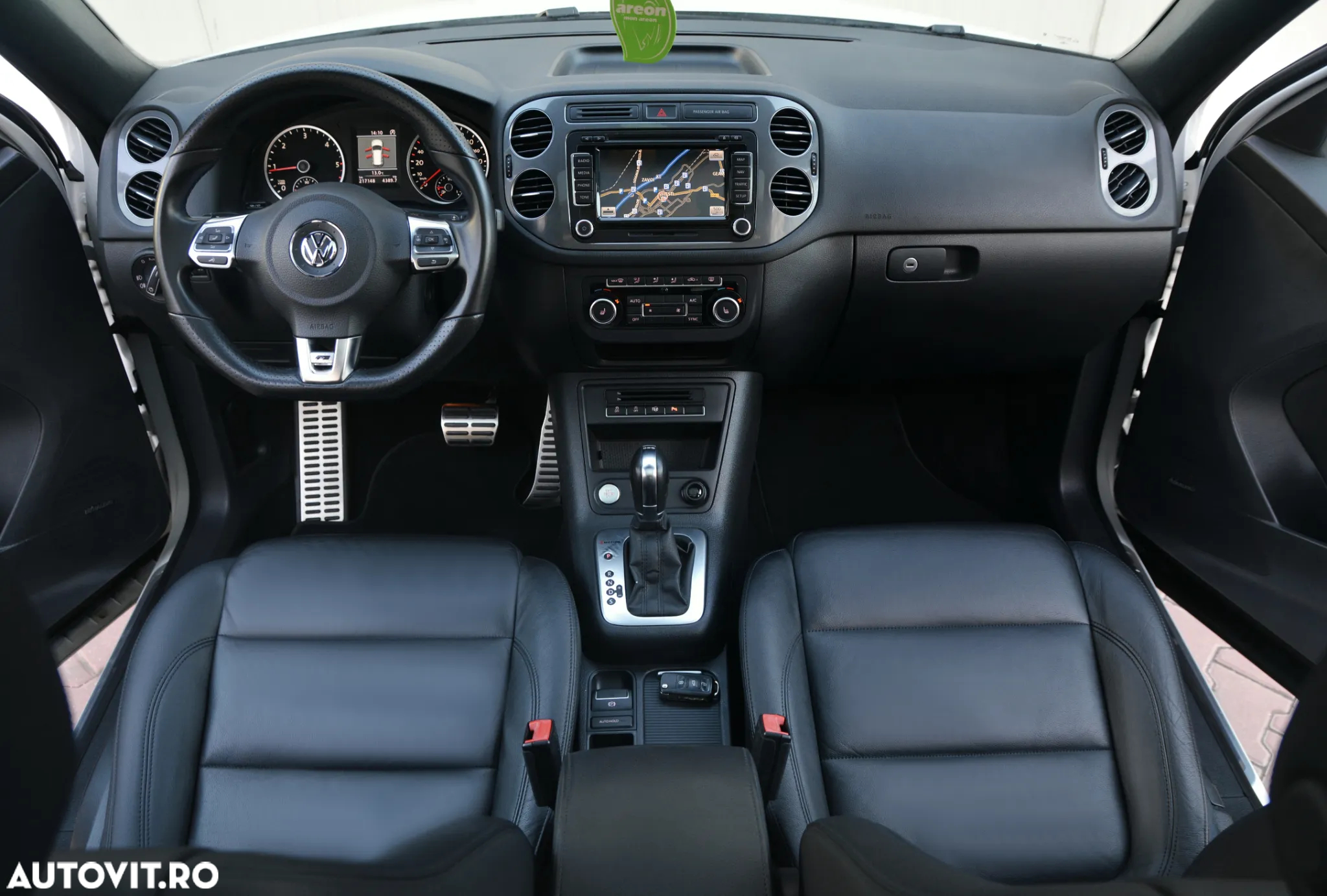 Volkswagen Tiguan 2.0 TDI DPF 4Motion BlueMotion Technology DSG Sport & Style - 6