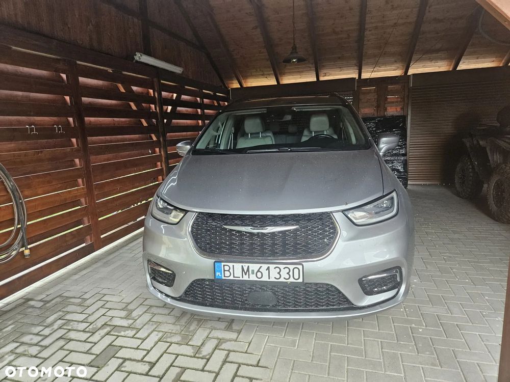 Chrysler Pacifica - 12