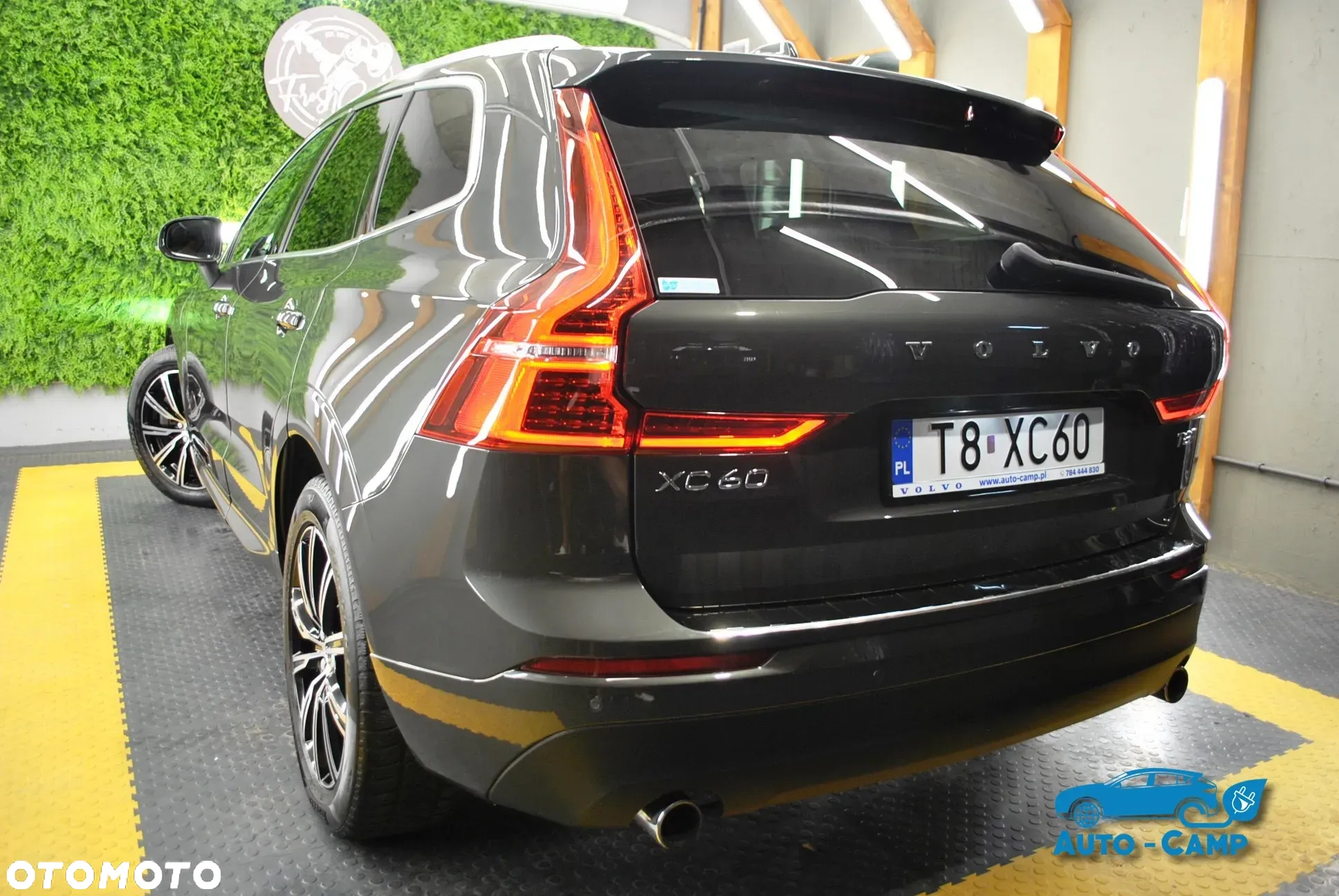 Volvo XC 60 T8 AWD Plug-In Hybrid Momentum Pro - 28