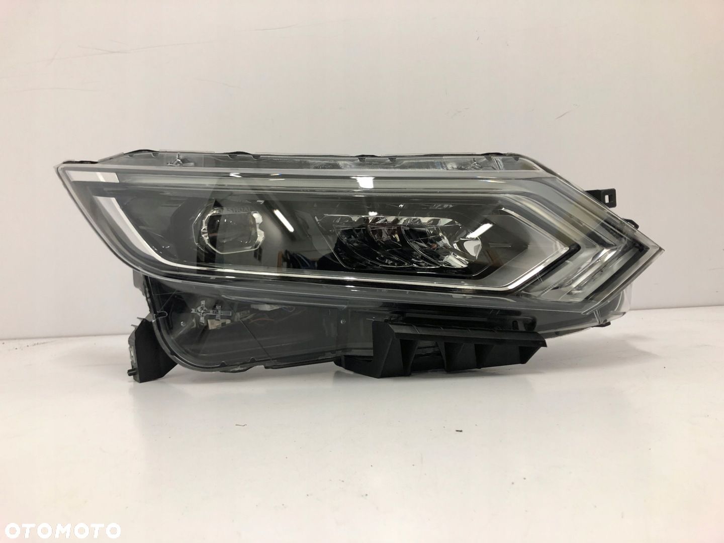 NISSAN QASHQAI J11 II LIFT FULL LED LAMPA PRAWA PRAWY PRZÓD 100-19011 - 1