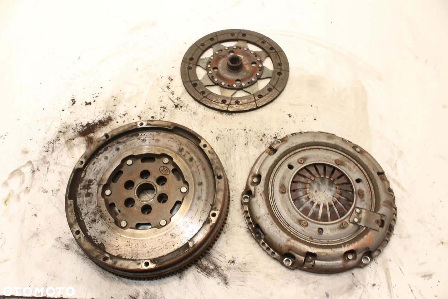 Sprzęgło Koło Dwumasowe 9812079680 Citroen C4 Picasso II 1.6 e-HDI - 1