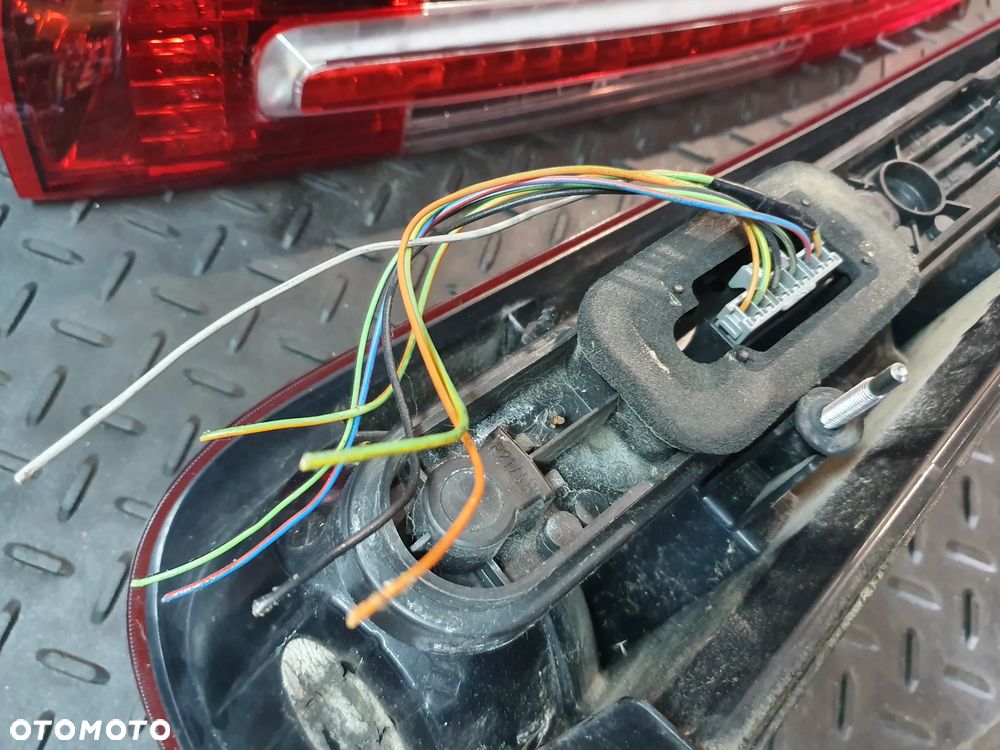 LAMPA PRAWA LEWA  TYŁ TYLNA FORD CMAX C-MAX MK1 LIFT FL LED KOMPLET EUROPA + WTYCZKI INSTALACJA - 4