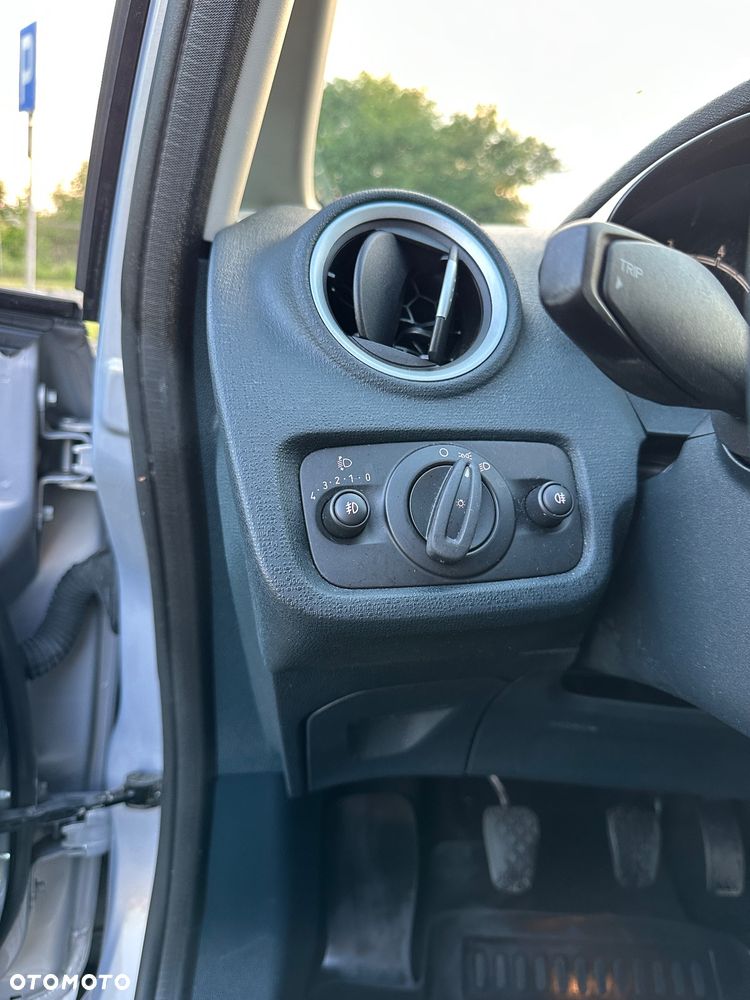 Ford Fiesta 1.25 Viva - 28