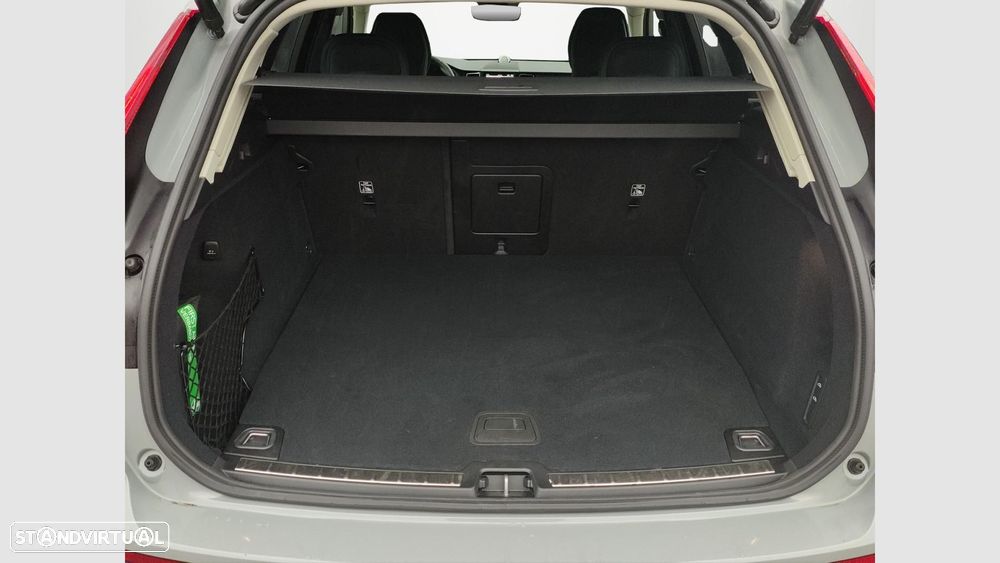 Volvo XC 60 2.0 T6 PHEV Ultra Dark AWD - 16