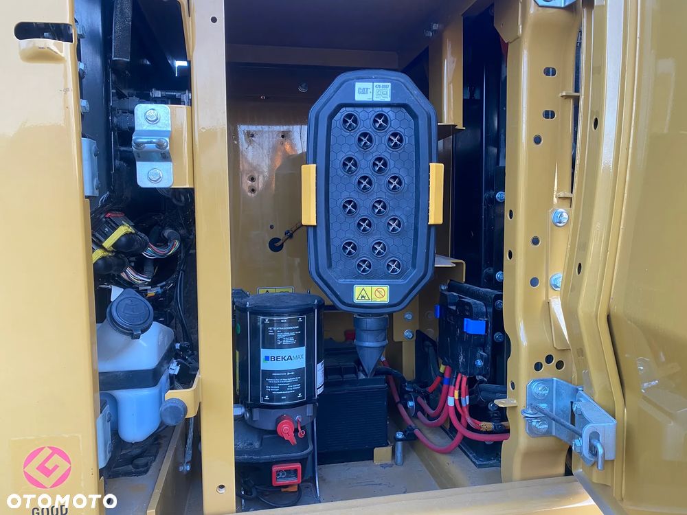 Caterpillar CAT 323 /07B, 2019 ROK, 5900 MTH, RAMIĘ 3X ŁAMANE, Z NIEMIEC, - 19