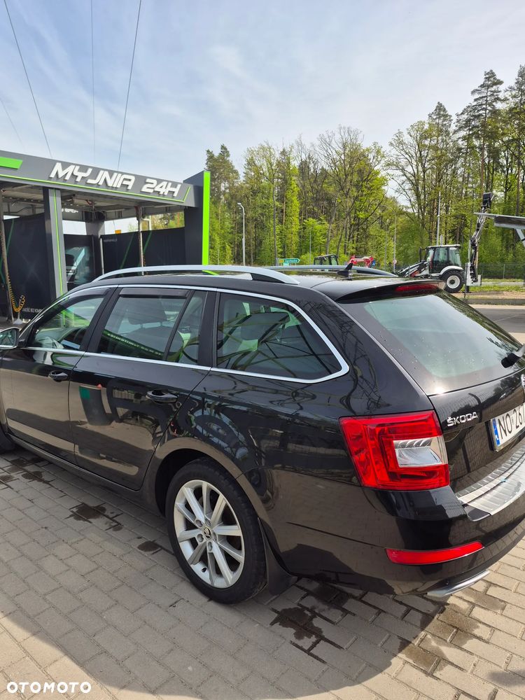 Skoda Octavia 2.0 TDI Elegance DSG - 4