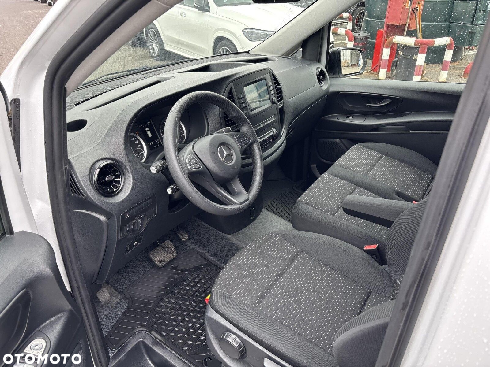 Mercedes-Benz Vito - 10