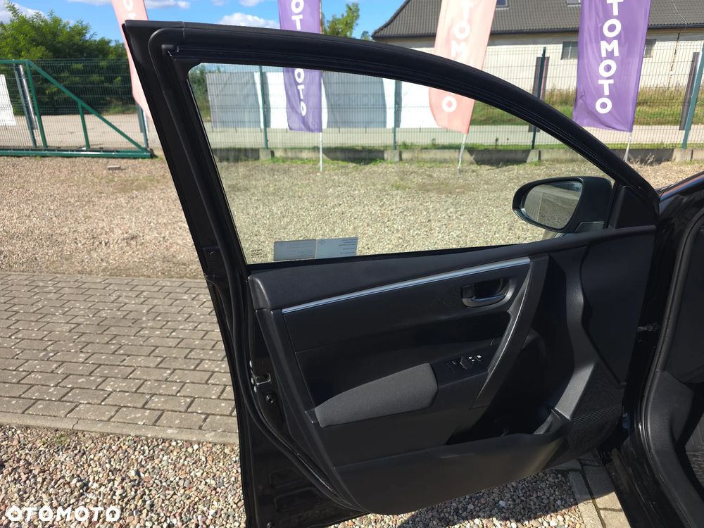 Toyota Corolla 1.6 Active - 18