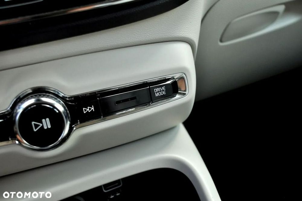 Volvo XC 40 D3 AWD Inscription - 31