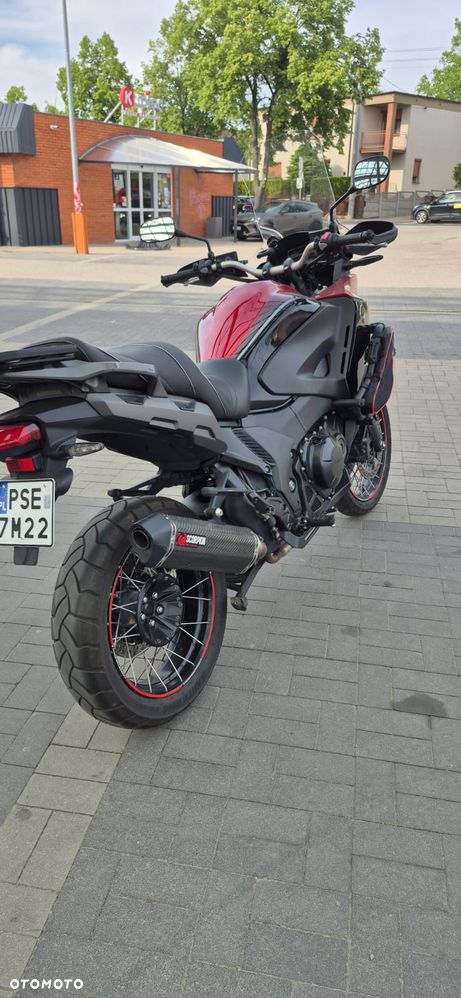 Honda VFR - 4