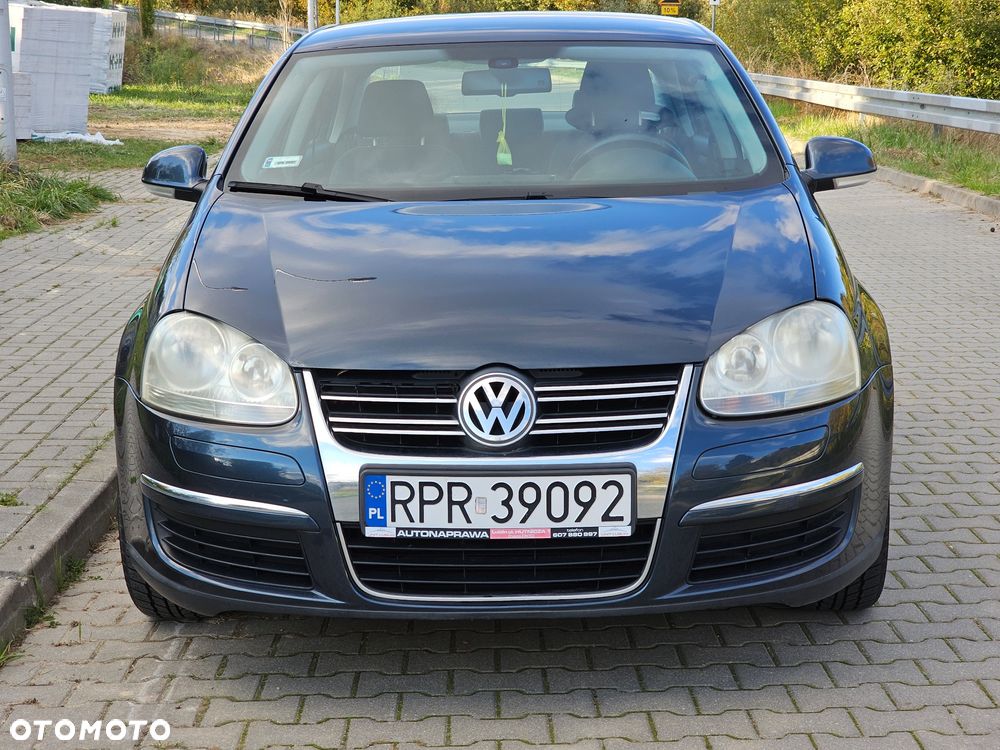 Volkswagen Jetta 2.0 FSI Comfortline - 5
