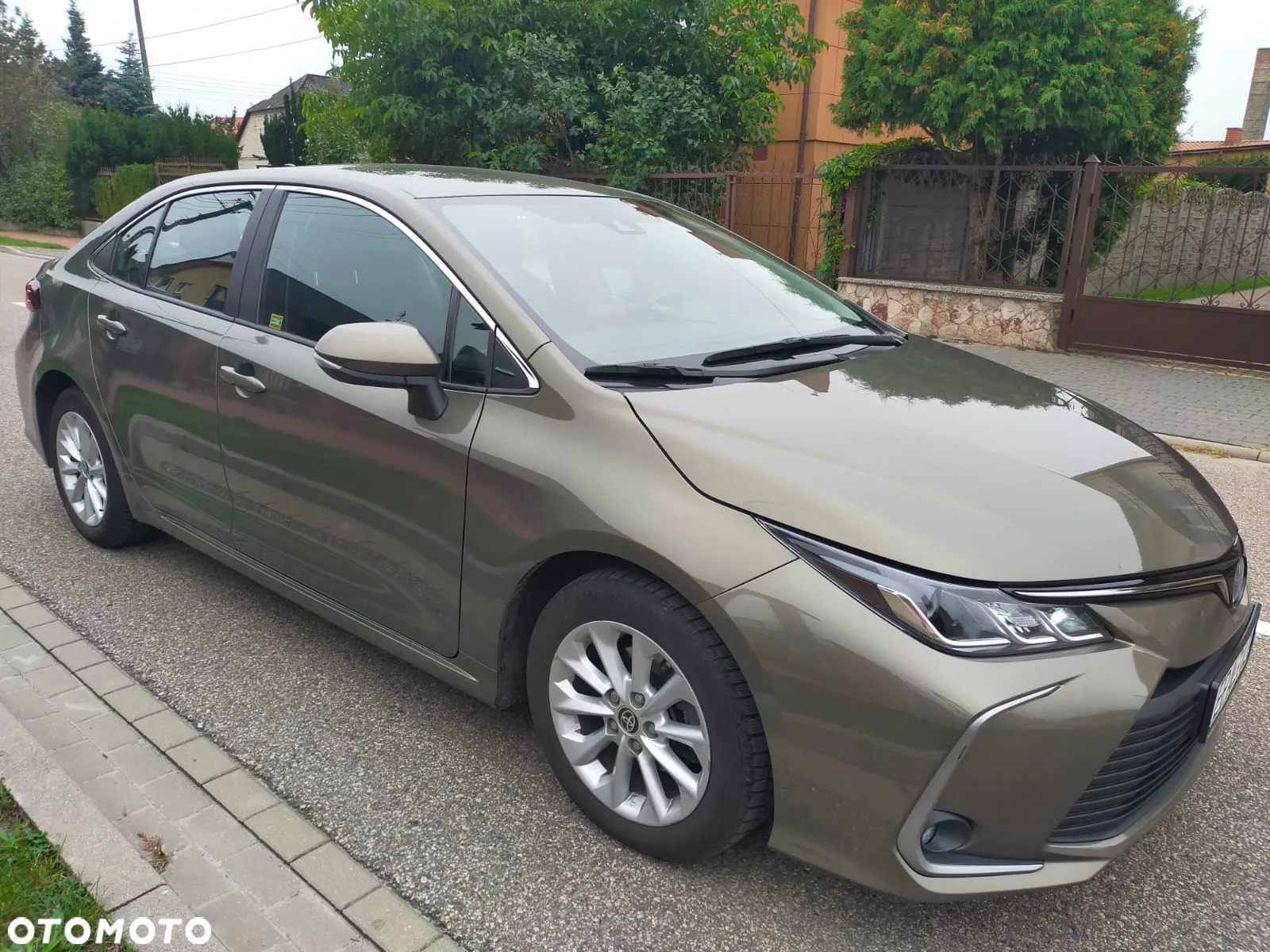 Toyota Corolla - 2