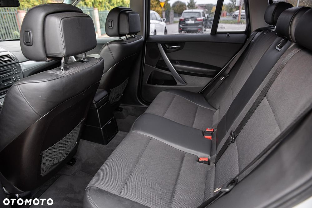 BMW X3 xDrive18d Limited Sport Edition - 22