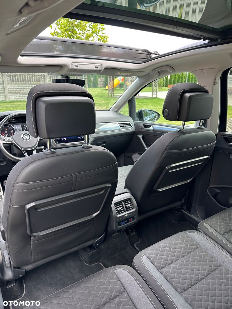 Volkswagen Touran 2.0 TDI SCR Join - 29