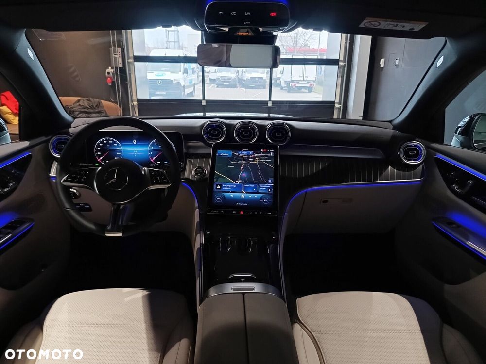 Mercedes-Benz GLC - 22