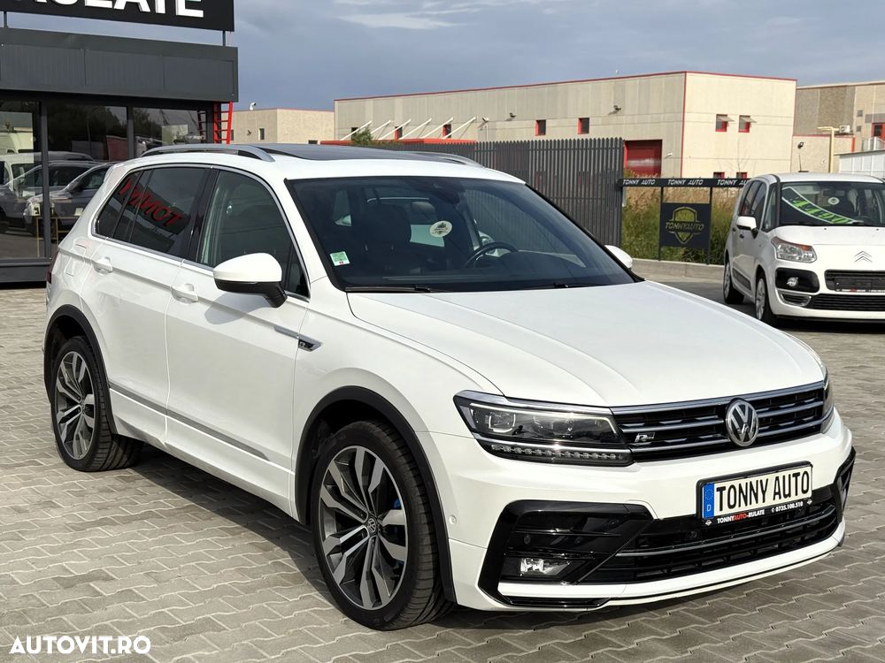 Volkswagen Tiguan - 1