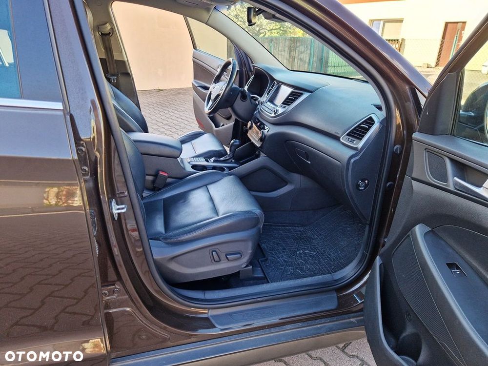 Hyundai Tucson 2.0 CRDi 4WD Automatik Intro Edition - 16