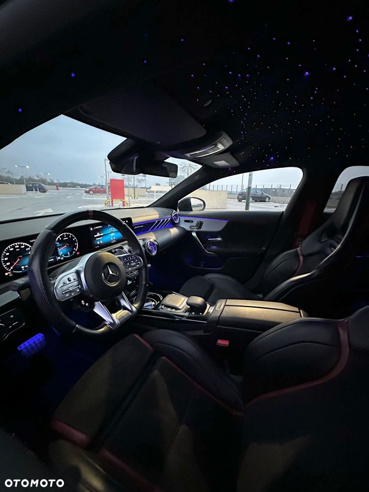 Mercedes-Benz CLA - 8