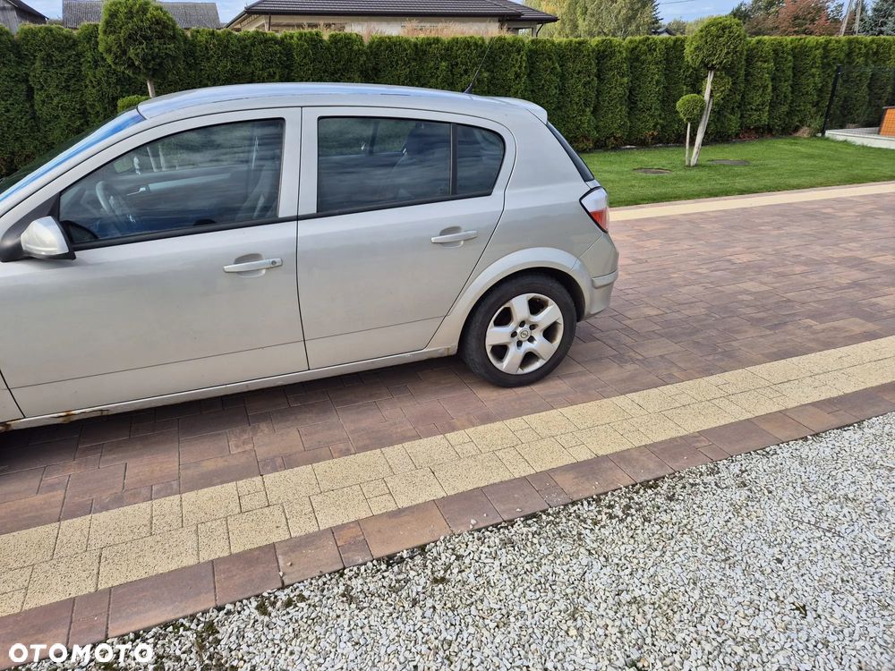 Opel Astra 2005 photo 4
