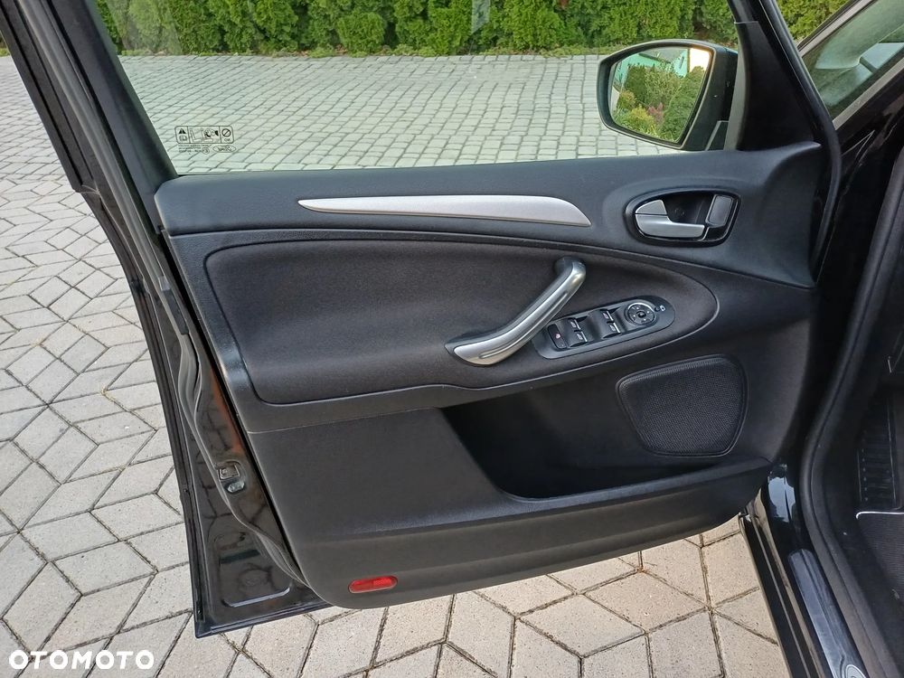 Ford Galaxy 2.0 TDCi Platinium X (Ghia) - 21