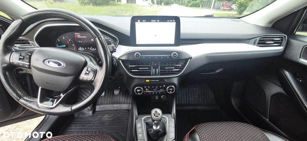 Ford Focus 1.5 EcoBlue STart-Stopp-System TITANIUM - 16