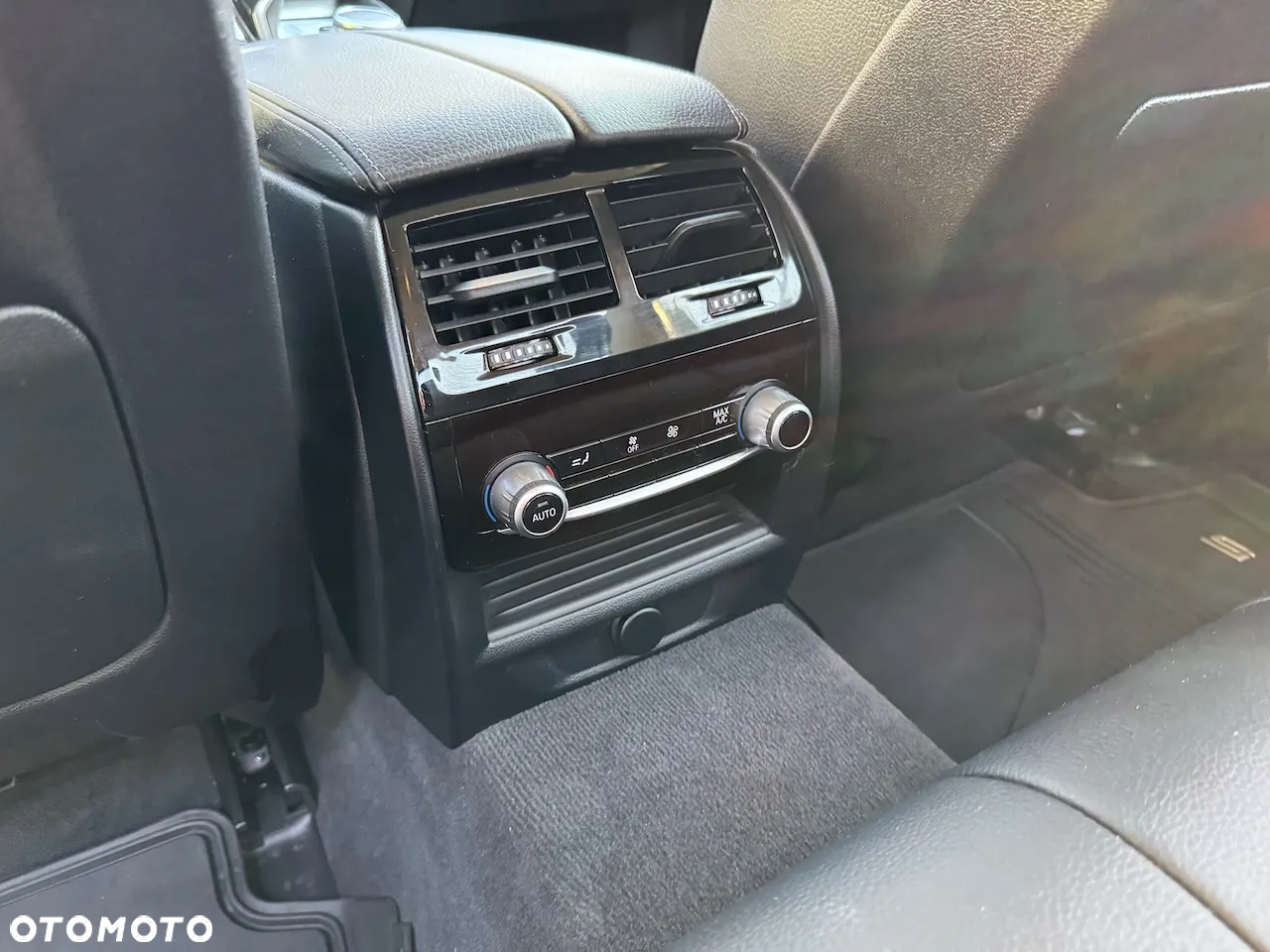 BMW Seria 5 520d - 12