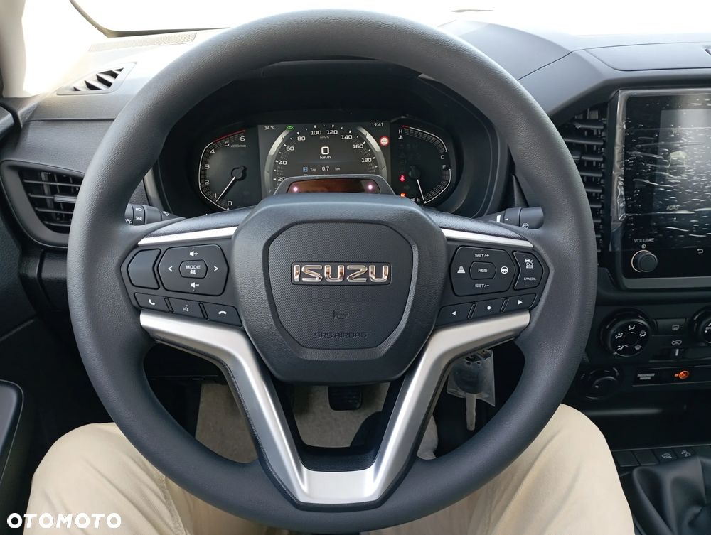 Isuzu D-Max 2.2 DC L 4WD - 12