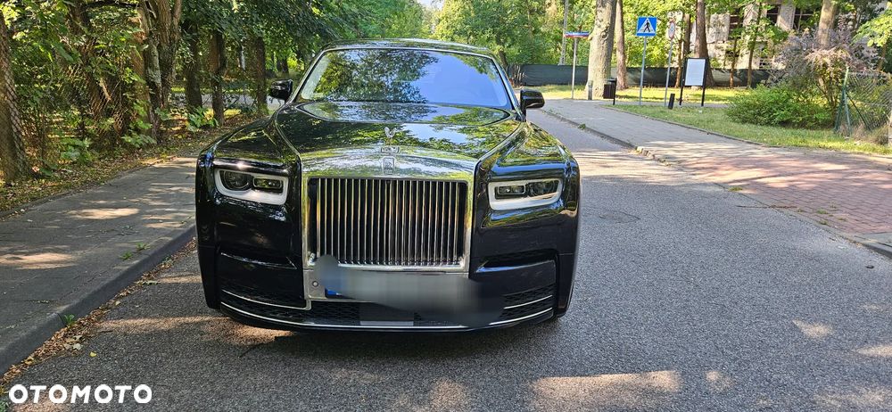 Rolls-Royce Phantom Standard - 8