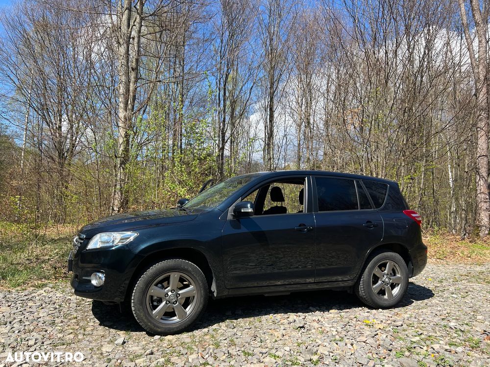 Toyota RAV4 - 10