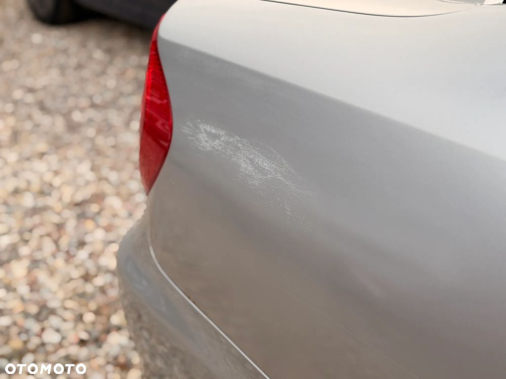 Toyota Camry 2.4 VVT-i - 11