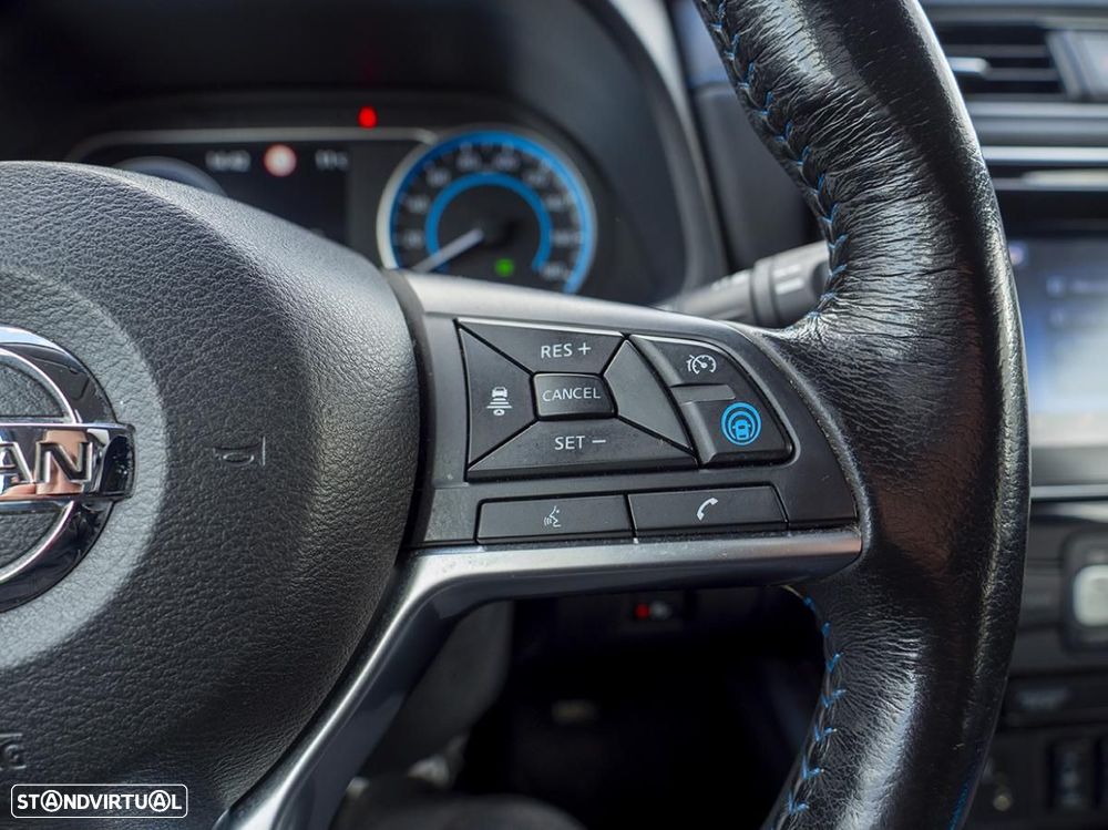 Nissan Leaf 40 kWh N-Connecta - 34