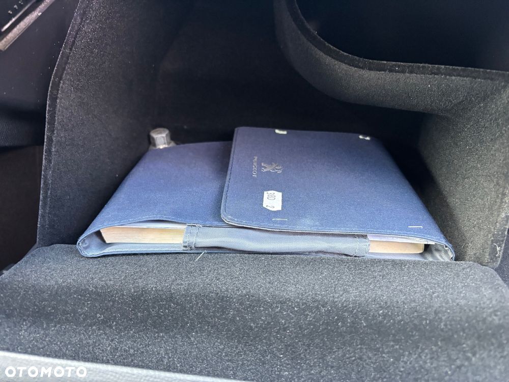 Peugeot 3008 BlueHDi 180 Stop & Start EAT6 GT - 26