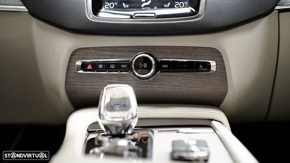 Volvo XC 90 T8 AWD Recharge Geartronic Inscription - 36