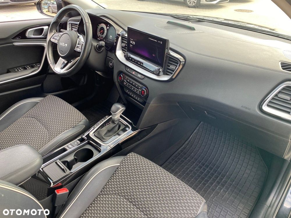 Kia Ceed - 17