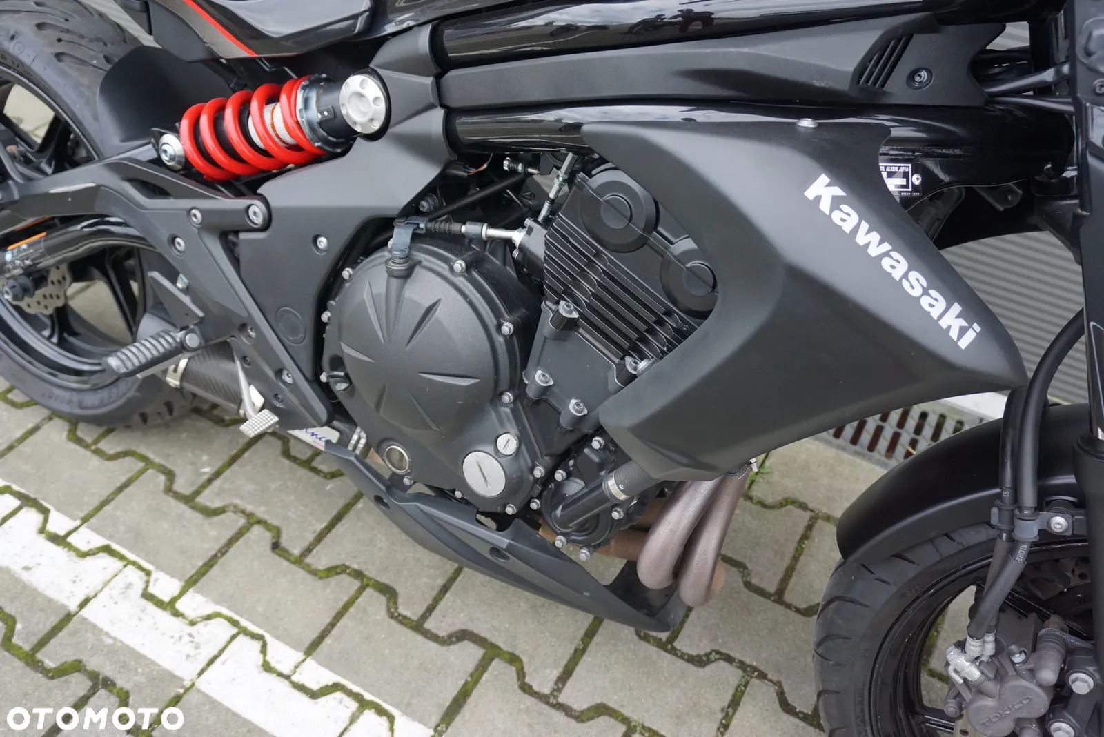 Kawasaki ER - 9