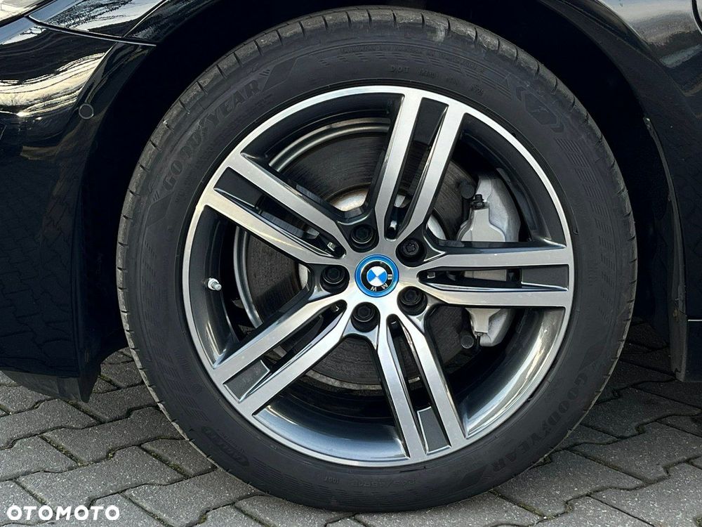 BMW Seria 5 530e Luxury Line - 11